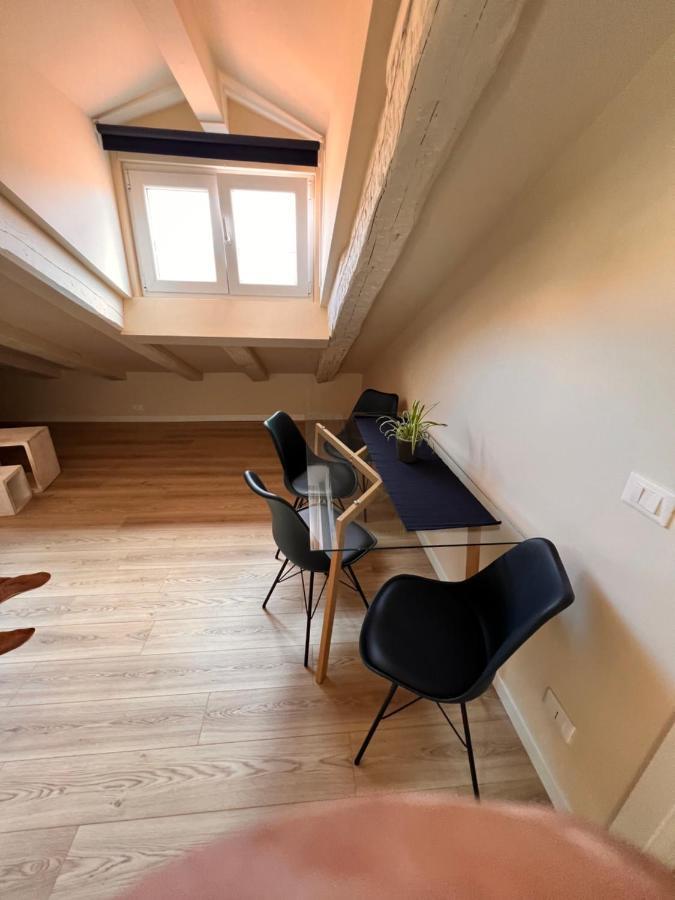 Apartament Mansarda Mazzini Triest Zewnętrze zdjęcie