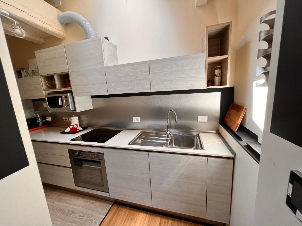 Apartament Mansarda Mazzini Triest Zewnętrze zdjęcie