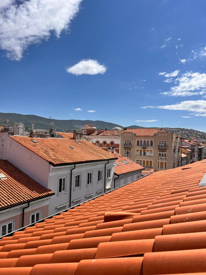 Apartament Mansarda Mazzini Triest Zewnętrze zdjęcie